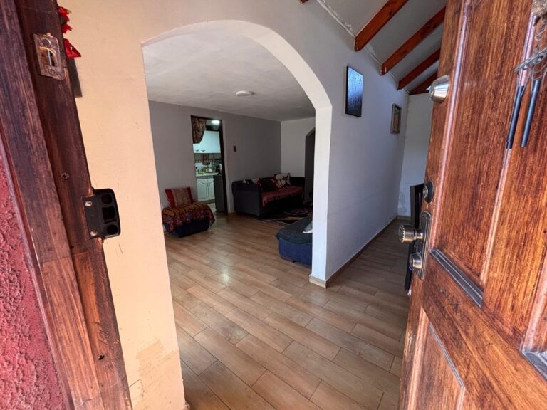 Vendo Casa cerca de estación Elisa Correa, Puente Alto 120 millones